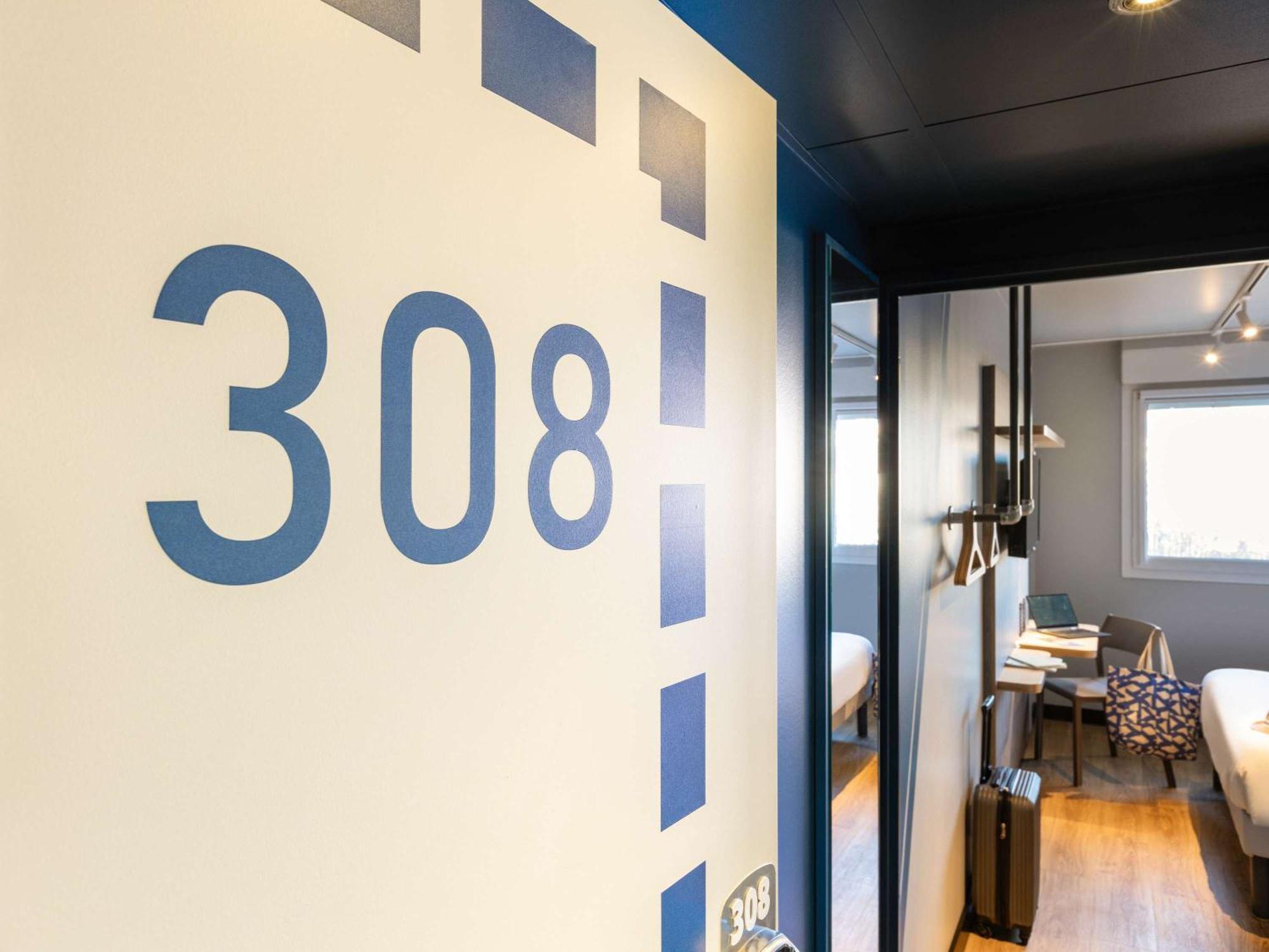 Ibis Budget Saint Die Des Vosges ภายนอก รูปภาพ